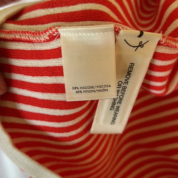 Ann Taylor Striped Red and White Stretch Top - Picture 6 of 6